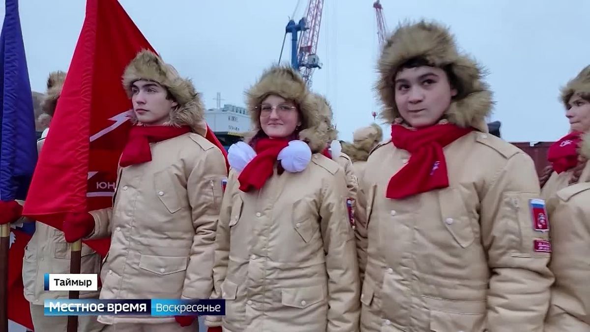 В Дудинке встретили моряков Северного флота