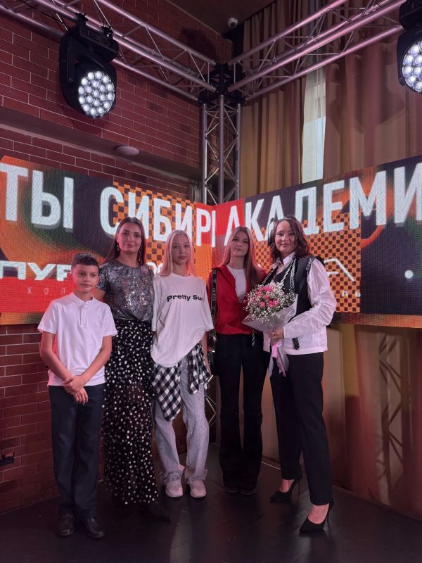 Юные дизайнеры из Хакасии — на профессиональном подиуме! Юные дизайнеры из Хакасии — на профессиональном подиуме!
