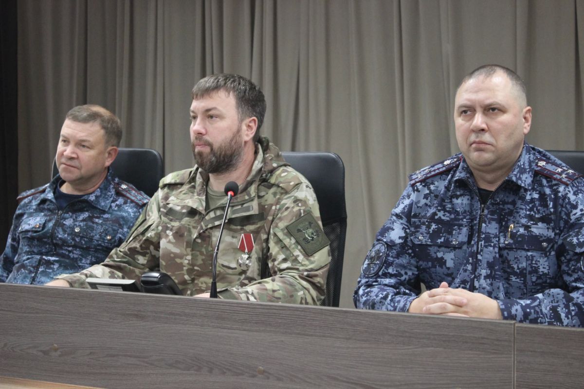 Краевую туберкулезную больницу №1 посетил участник Специальной военной операции Краевую туберкулезную больницу №1 посетил участник Специальной военной операции