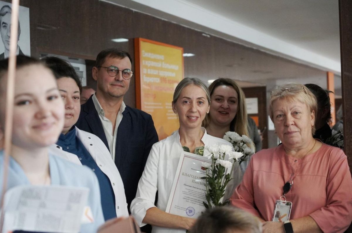 Наталия Фирюлина поздравила коллектив Красноярской краевой клинической больницы с 84-летием учреждения Наталия Фирюлина поздравила коллектив Красноярской краевой клинической больницы с 84-летием учреждения