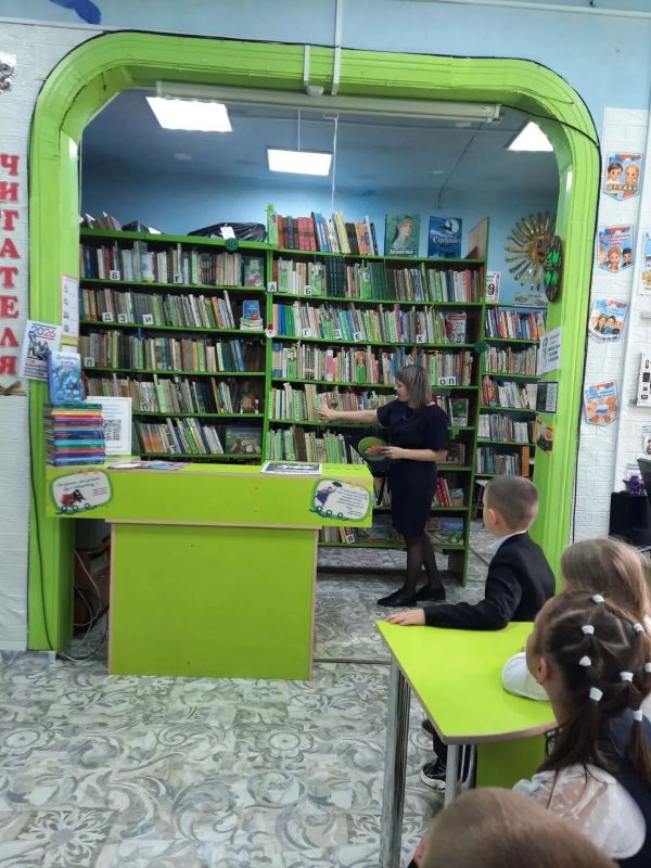 Первое знакомство с книжным домом Первое знакомство с книжным домом