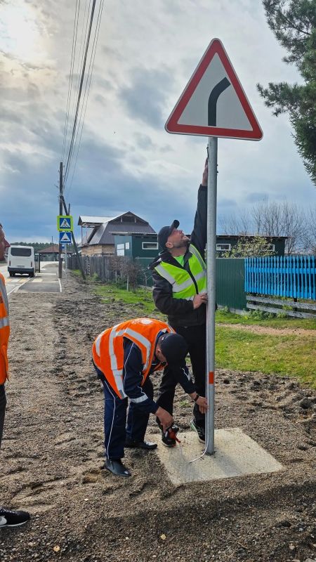 В Енисейском округе обновили участок трассы, ведущей к Монастырскому озеру В Енисейском округе обновили участок трассы, ведущей к Монастырскому озеру