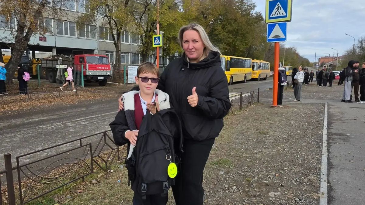 В Минусинске сотрудники Госавтоинспекции, родители и педагоги провели рейд по проверке наличия у детей световозвращающих элементов В Минусинске сотрудники Госавтоинспекции, родители и педагоги провели рейд по проверке наличия у детей световозвращающих элементов