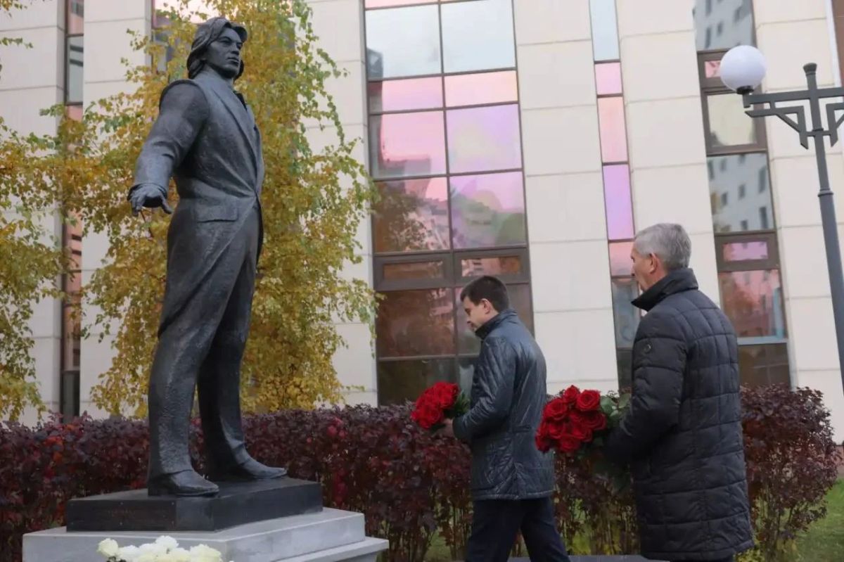 Сегодня Дмитрию Хворостовскому исполнилось бы 64 года