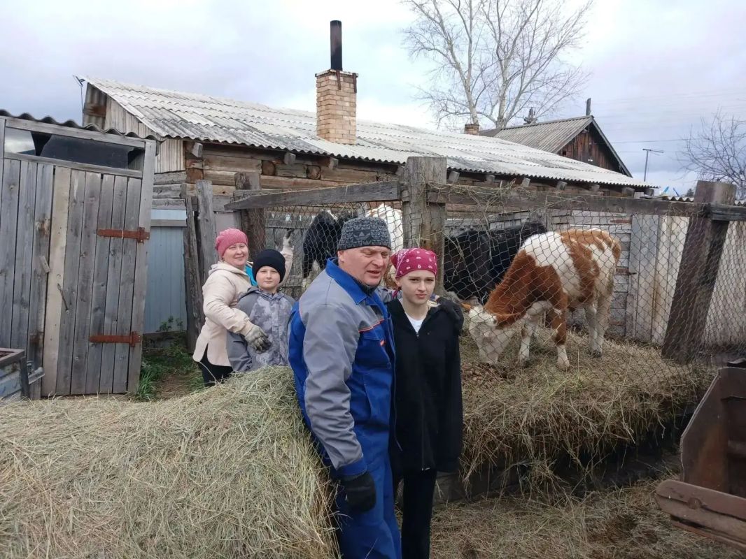 В Красноярском крае завершился приём заявок от многодетных семей на оказание финансовой помощи в размере до 70 тысяч рублей на развитие личного подсобного хозяйства В Красноярском крае завершился приём заявок от многодетных семей на оказание финансовой помощи в размере до 70 тысяч рублей на развитие личного подсобного хозяйства