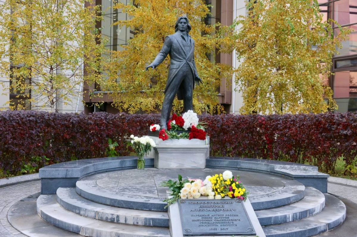 Сегодня Дмитрию Хворостовскому исполнилось бы 64 года Сегодня Дмитрию Хворостовскому исполнилось бы 64 года