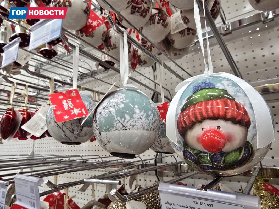 Красноярск готовится к Новому году Красноярск готовится к Новому году