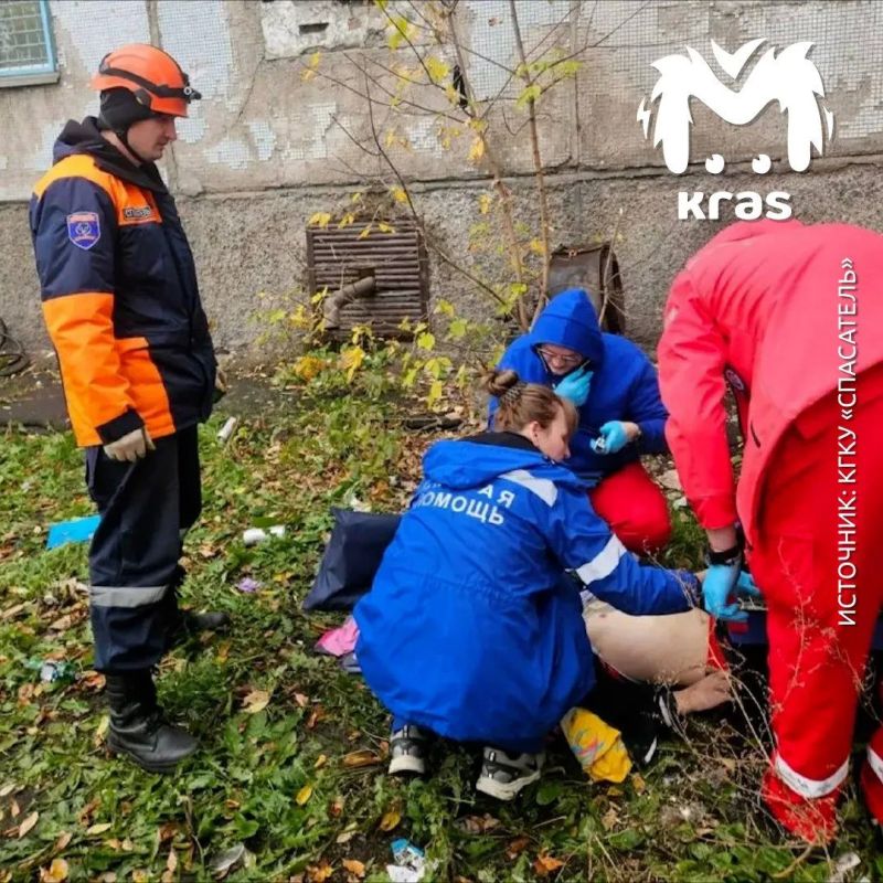 Любовник пытался спрятаться от мужа и выпал из окна восьмого этажа в Красноярске и выжил