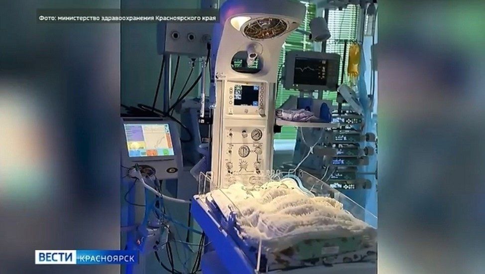 Красноярские врачи спасли новорождённого в критическом состоянии Красноярские врачи спасли новорождённого в критическом состоянии