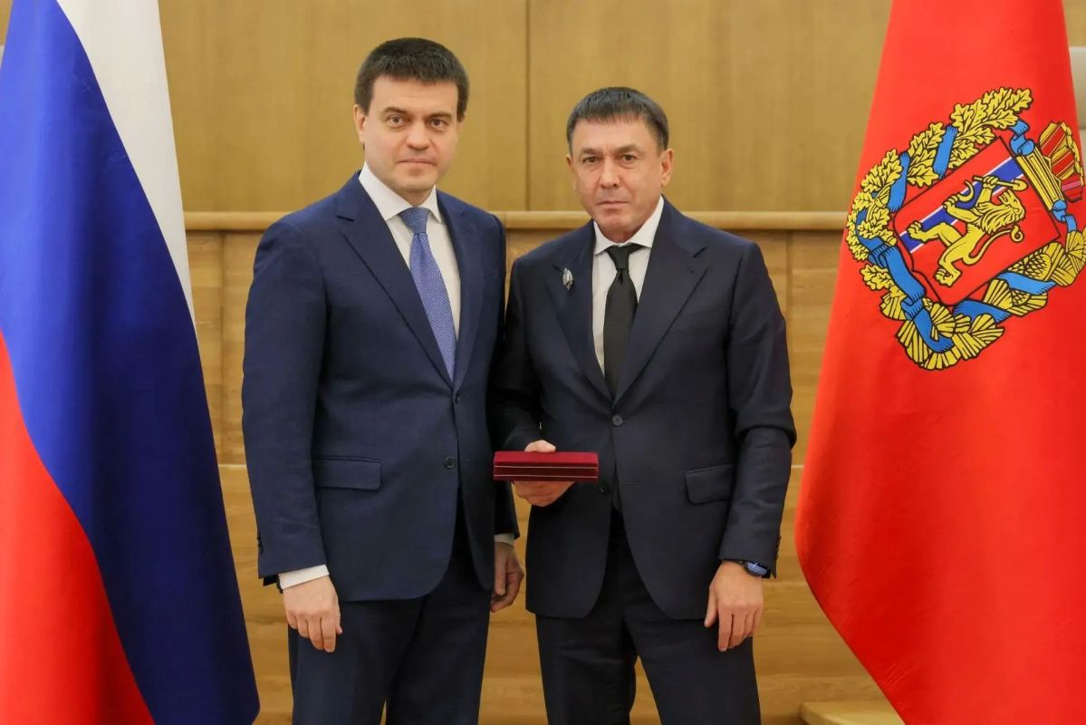 Работники краевого агропромышленного комплекса отмечены почетными наградами Работники краевого агропромышленного комплекса отмечены почетными наградами