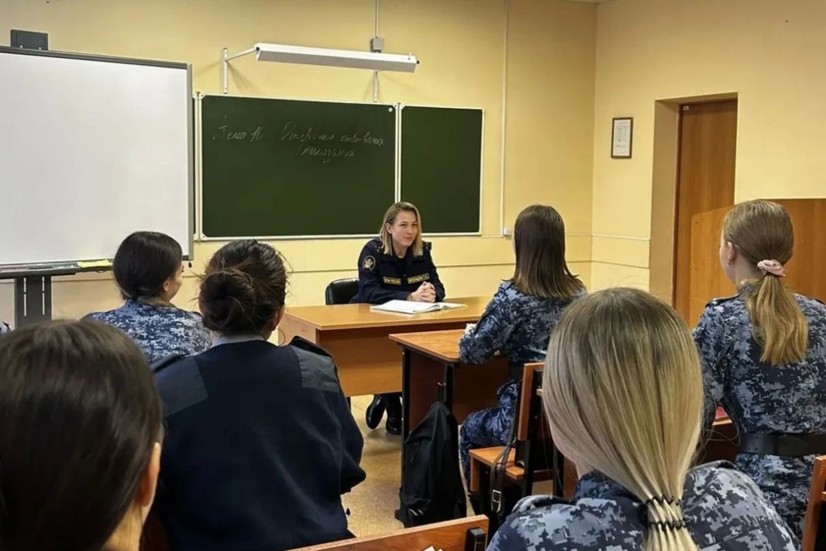 Сотрудники красноярского ГУФСИН приняли участие в работе XXVI Всероссийской научно-практической конференции «Уголовно-исполнительная система сегодня: взаимодействие науки и практики» Сотрудники красноярского ГУФСИН приняли участие в работе XXVI Всероссийской научно-практической конференции «Уголовно-исполнительная система сегодня: взаимодействие науки и практики»