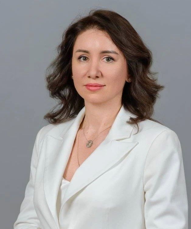 Кандидатуру уроженки Красноярска Ирины Окладниковой утвердили на должность руководителя аппарата правительства России