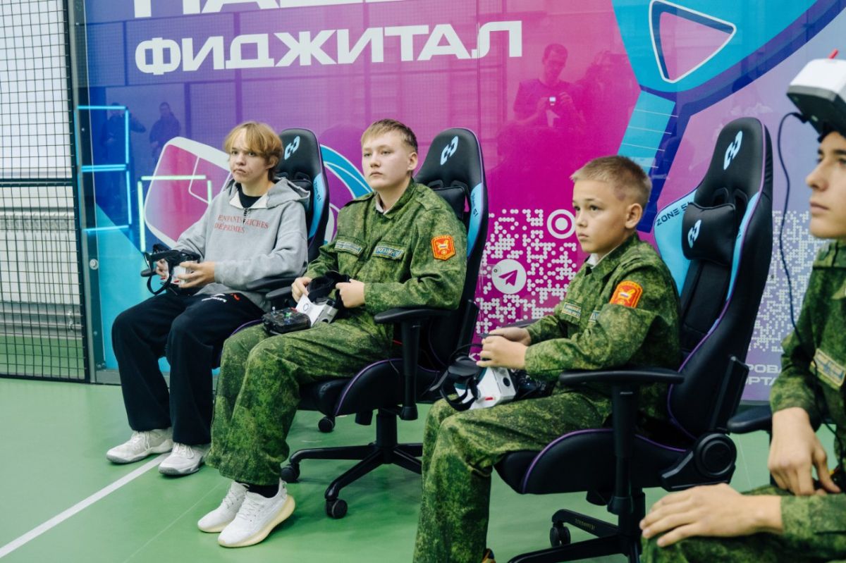 Школьники Красноярского края вышли в финал всероссийского турнира пилотирования дронов Школьники Красноярского края вышли в финал всероссийского турнира пилотирования дронов