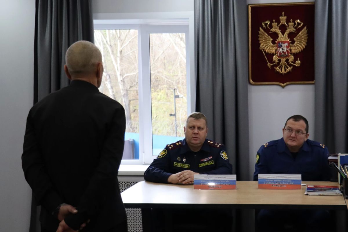 Колонию-поселение №19 посетили представители прокуратуры Красноярского края Колонию-поселение №19 посетили представители прокуратуры Красноярского края
