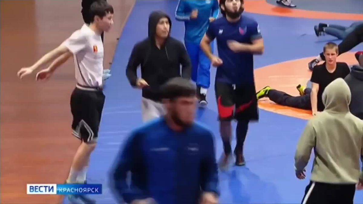 В красноярской Академии борьбы прошла музыкальная тренировка