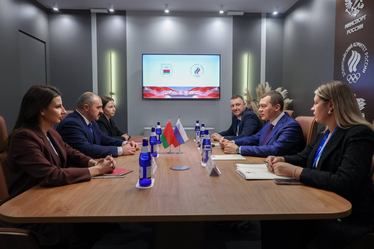 Михаил Дегтярёв: Провели в Красноярске совместное заседание коллегий Минспорта России и Республики Беларусь, где подписали новый план на 2027–2029 годы Михаил Дегтярёв: Провели в Красноярске совместное заседание коллегий Минспорта России и Республики Беларусь, где подписали новый план на 2027–2029 годы