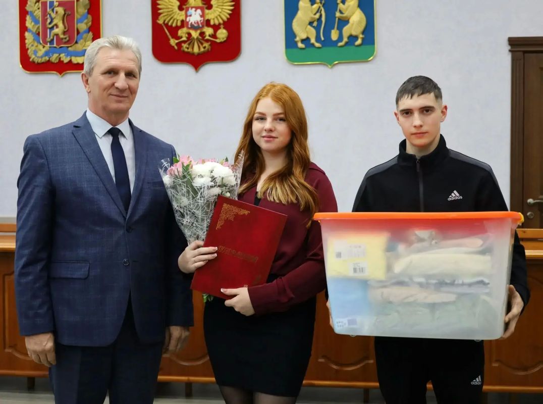 В Северо-Енисейском округе расширили меры поддержки семей с детьми В Северо-Енисейском округе расширили меры поддержки семей с детьми