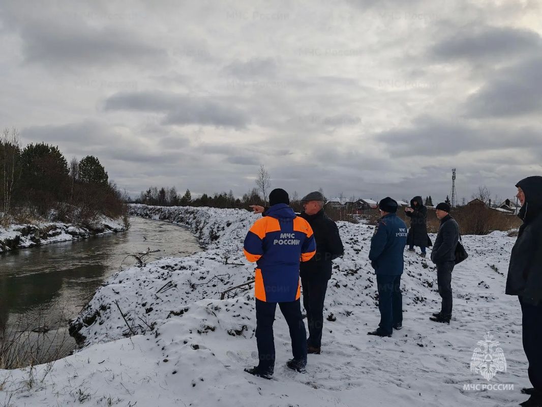 В Емельяновском округе обсудили защиту населенных пунктов, расположенных вблизи рек, от половодья В Емельяновском округе обсудили защиту населенных пунктов, расположенных вблизи рек, от половодья