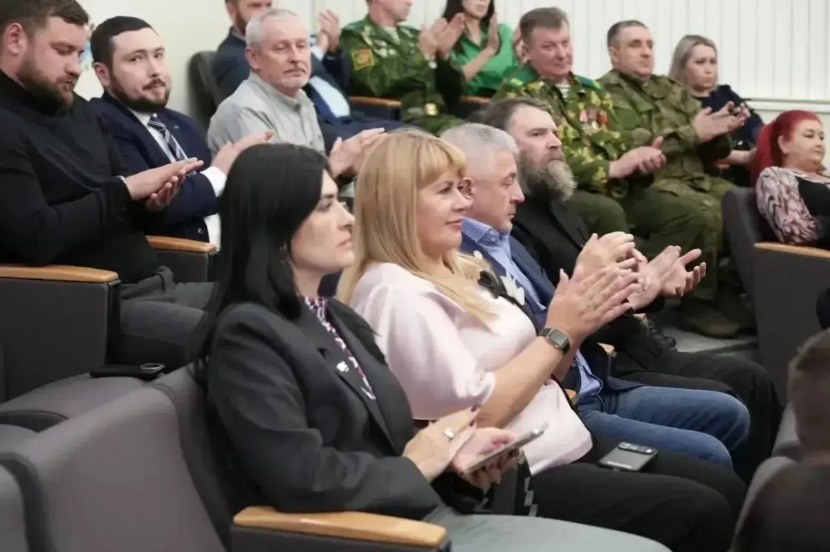 Дмитрий Карасёв: Дорогие норильчане!. Сегодня мы подвели итоги работы Общественной палаты шестого состава Дмитрий Карасёв: Дорогие норильчане!. Сегодня мы подвели итоги работы Общественной палаты шестого состава