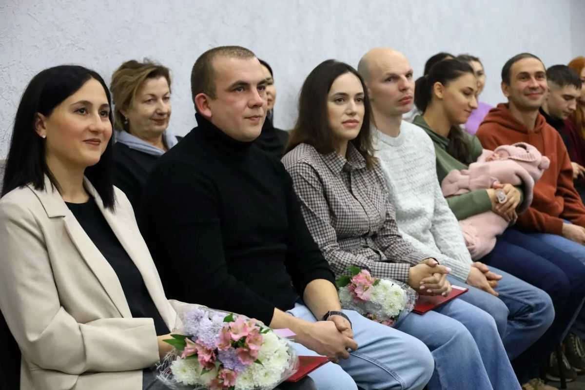 «Наш край — единая семья»: от рождения малышей до железной свадьбы «Наш край — единая семья»: от рождения малышей до железной свадьбы
