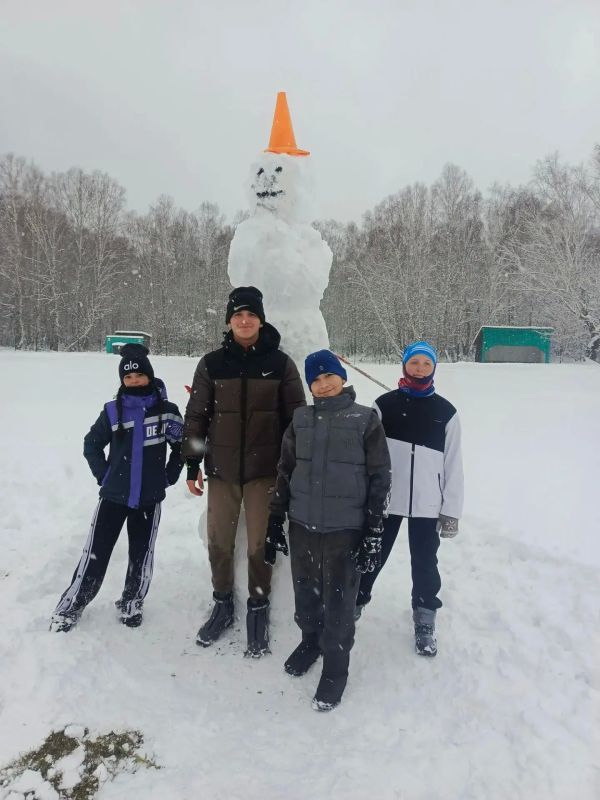 Продолжаем любоваться снеговиками! Продолжаем любоваться снеговиками!