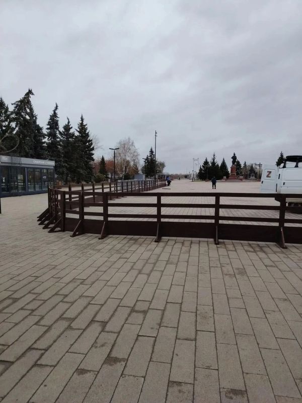 Октябрь - подготовке к катку не помеха