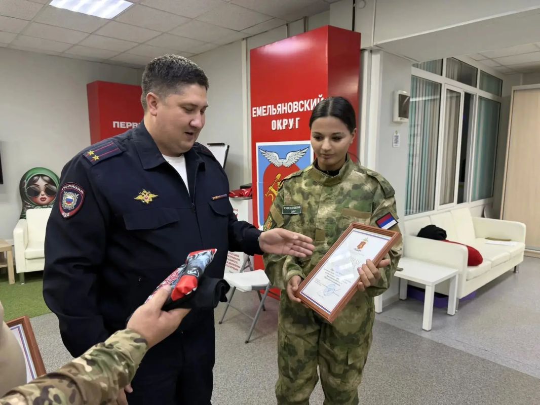 Торжественное награждение в Молодёжном центре Емельяново! Торжественное награждение в Молодёжном центре Емельяново!